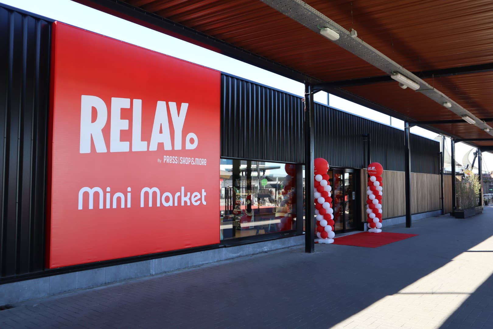 Opening Relay Mini Market Charleroi Aéroport